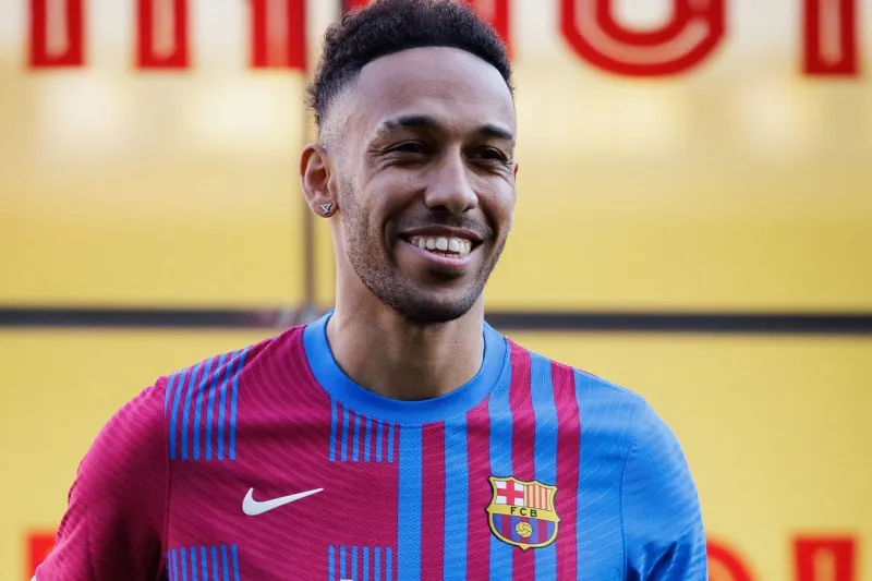 瓦伦西亚迎欧联关键赛，加时末段防线松动，引发热议，赛季目标并未改变 -米兰平台