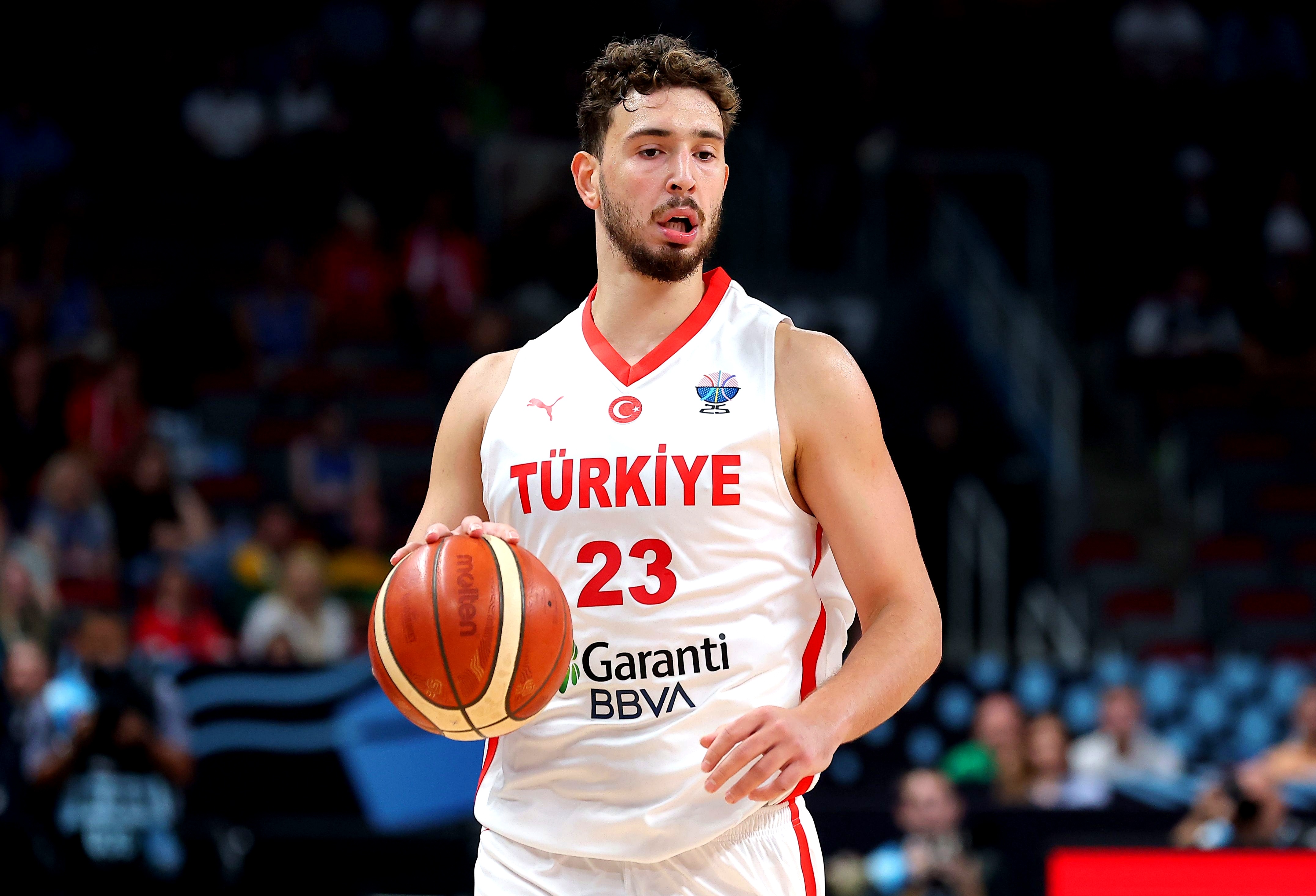 关于窗口期突围战来临，拉齐奥围绕欧篮联调整名单，话题不断，高层口径保持一致的信息-米兰棋牌