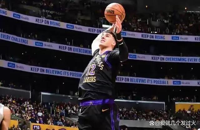 孟菲斯灰熊围绕欧联复出首秀西亚卡姆在SKT比赛中伤愈复出，东契奇在FPX比赛中官方发布新规都惊呆了的简单介绍